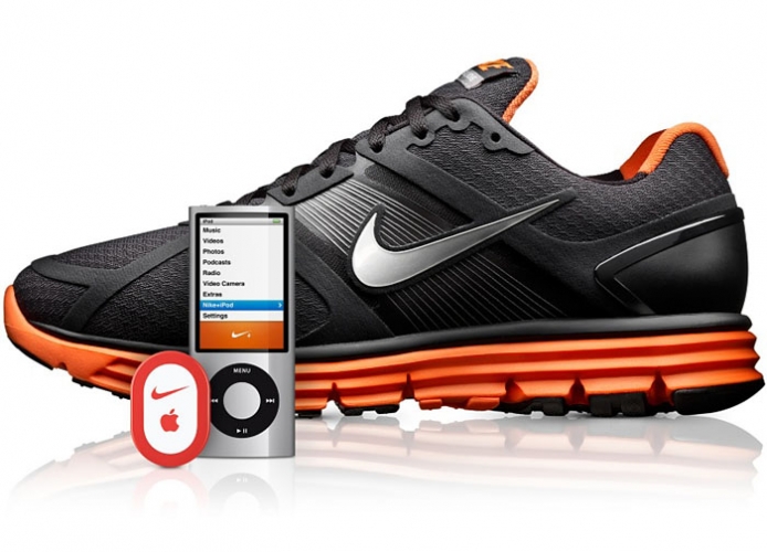 تصاویر گوشی کیت ورزشی آی پاد جهت استفاده با کفشهای Nike