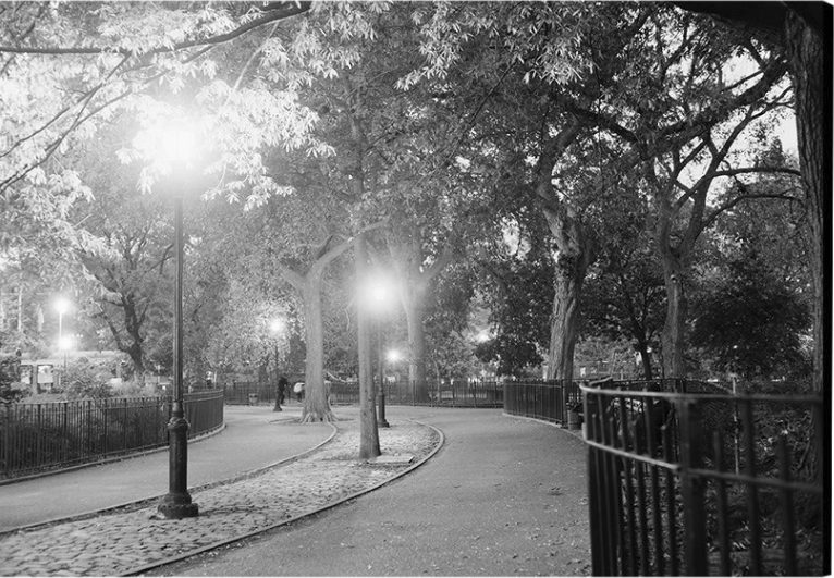 تابلو شاسی Arikan-آریکان  کد H05-عکس چراغ های  پارک در شب
